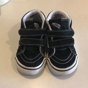 Classic black toddler vans